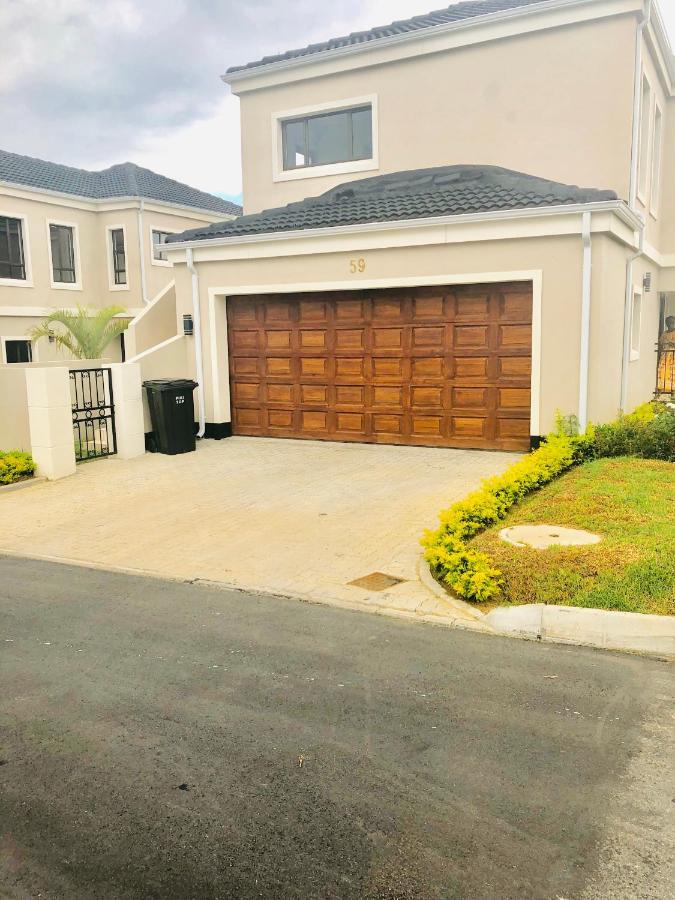 Cluster 59 Issa Villa Midrand